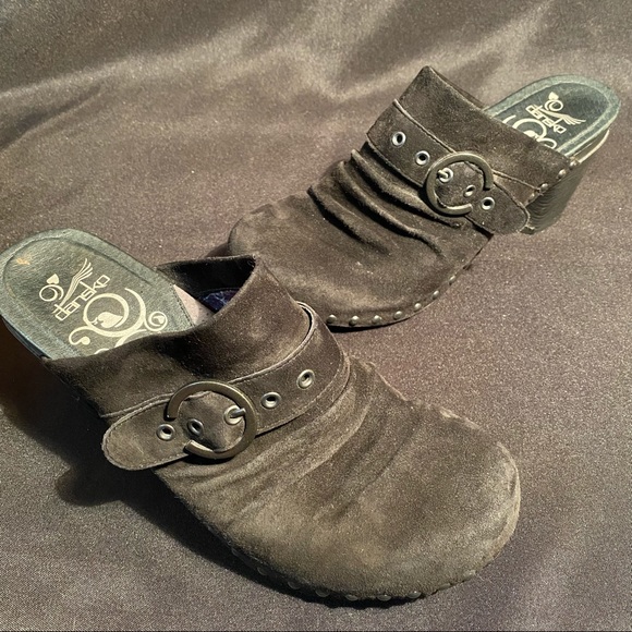 Dansko Nadine Heeled Mule Clogs Black Leather Suede Studded Buckle Slip-on 40 - Picture 2 of 11